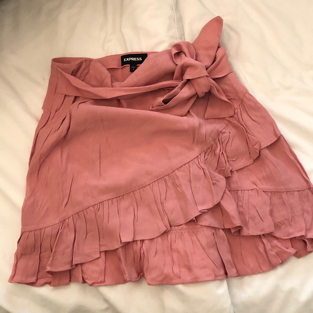Pink ruffle skirt